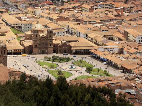 Foto 2 de Tour por Cusco, Machu Picchu y Montaña de 7 Colores por 3, 4 y 5 noches (para peruanos)